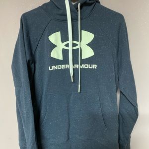 Under Armor Sweatshirt